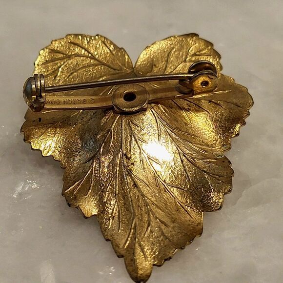 Pearl Leaf Brooch, Sarah Coventry - Picture 6 of 8